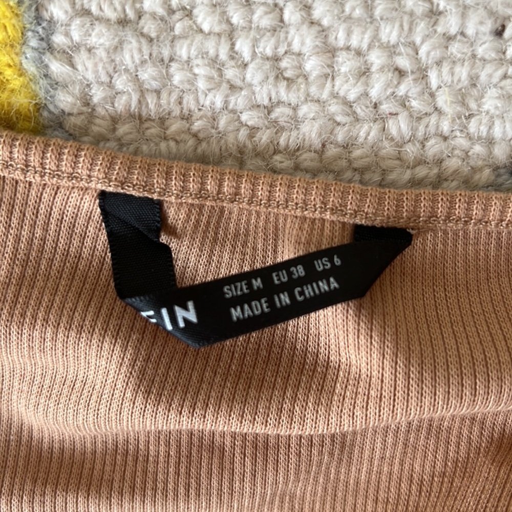 NWOT Shein Halter Crop Top. Sz M - Picture 4 of 4
